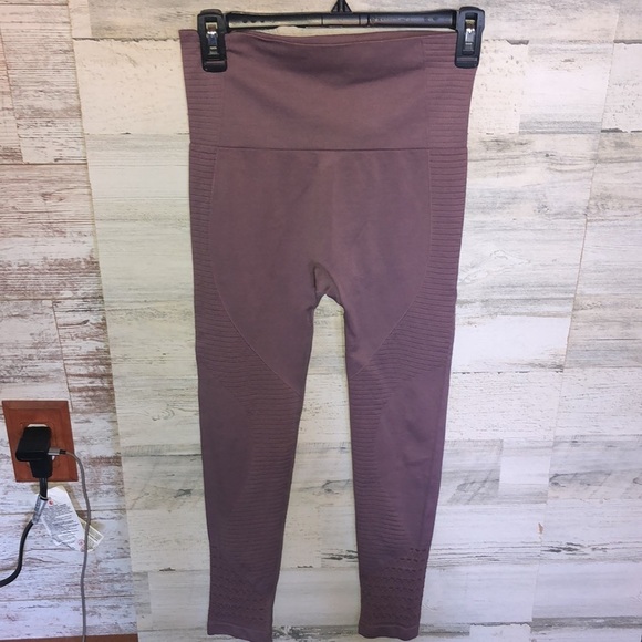 Women High Waisted Yoga Pants Workout Seamless Hollow Out Leggings laven… - Picture 7 of 16